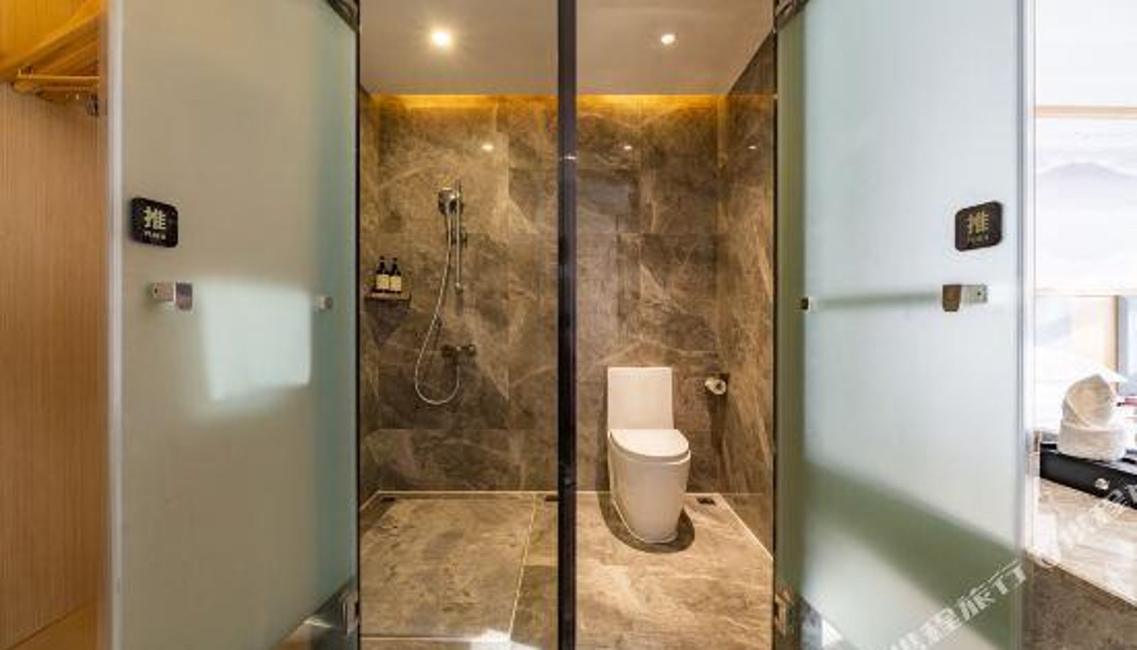 Chambre Business - Youcheng Plus Hotel (Nanning Jinhu Plaza)
