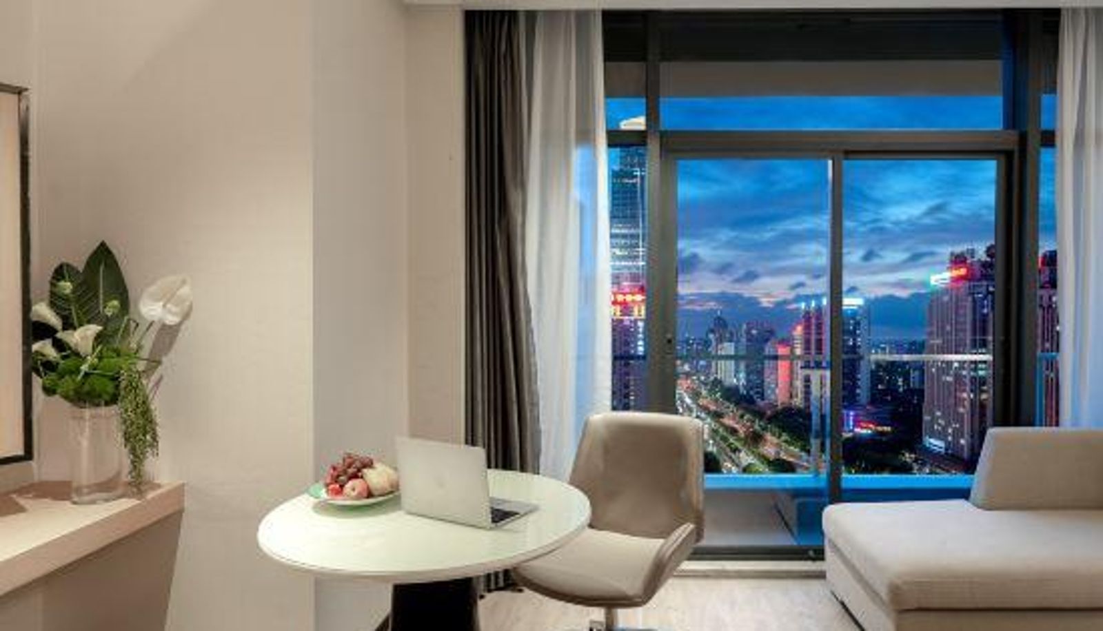 Camera - Jinqing Shenghuan Hotel