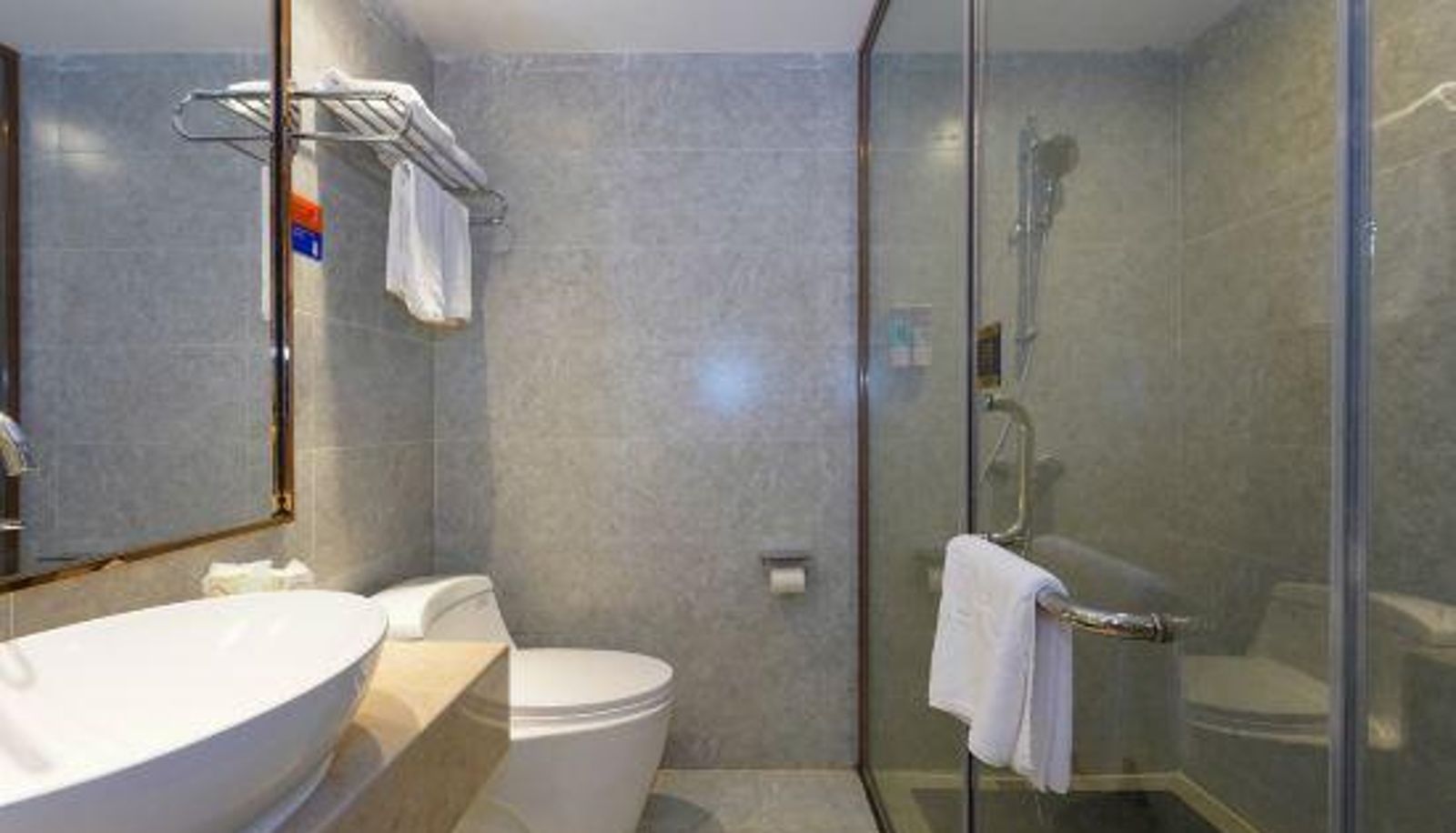 Chambre - iFroyo Hotel