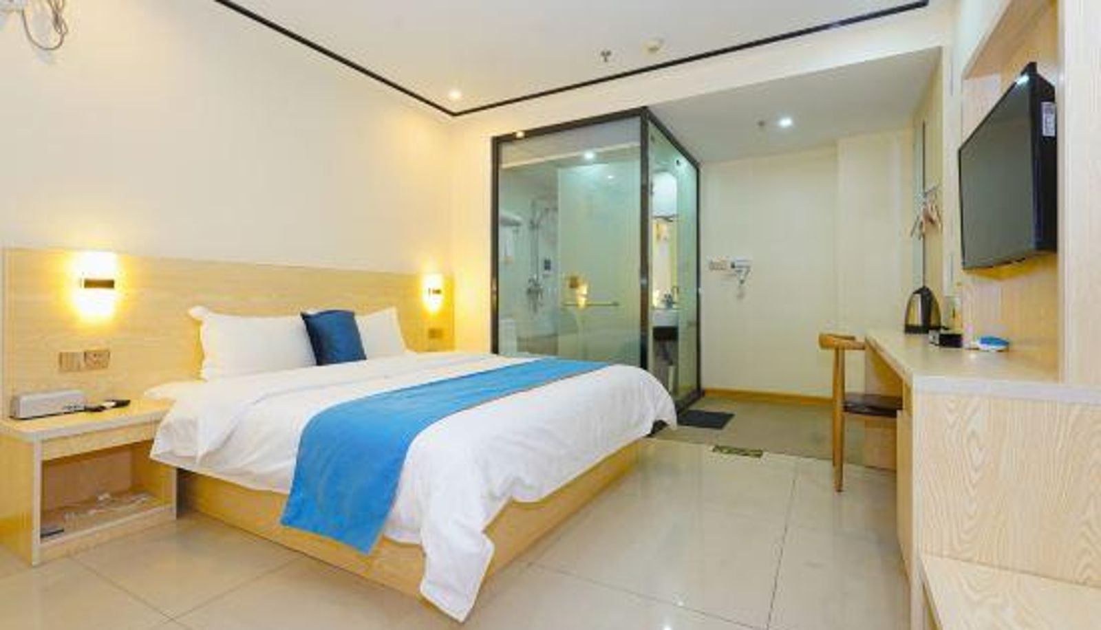 Zimmer - Yueke Business Hotel (Nanning Yidong Passenger Transport Terminal Subway Station Branch)
