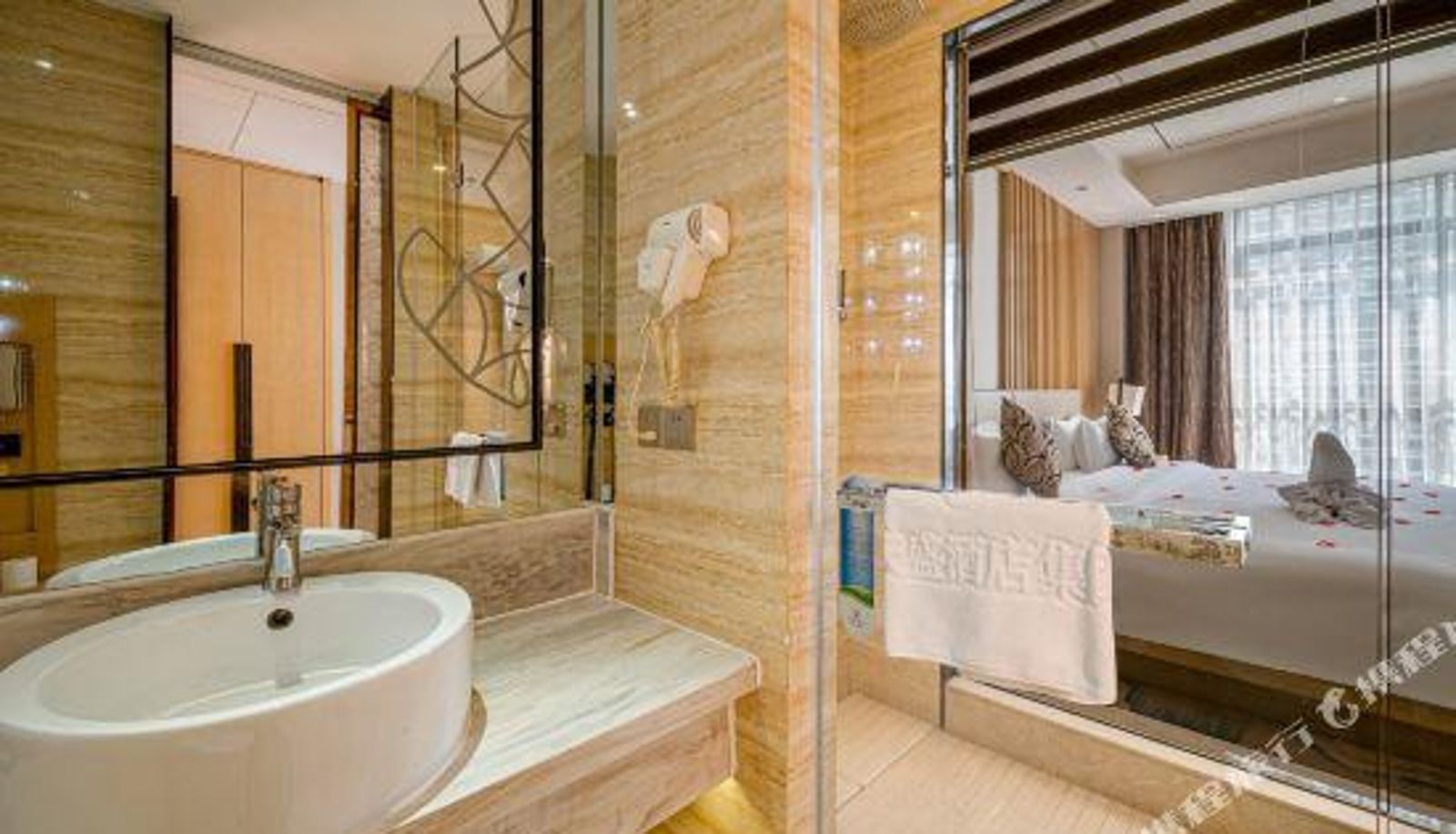 Habitación - Golden Celebration Hotel