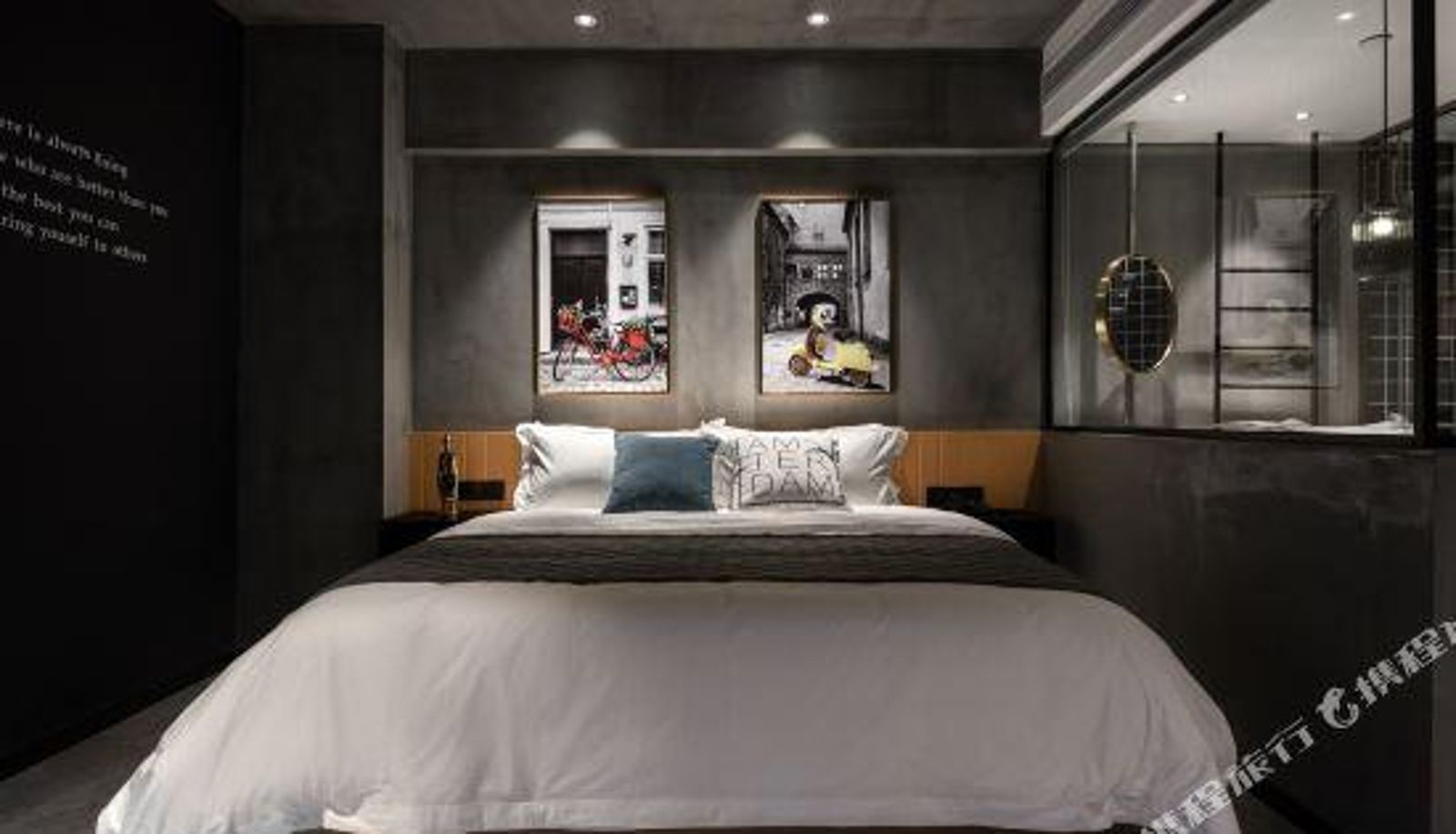 Zimmer - Berry Light Luxury Hotel