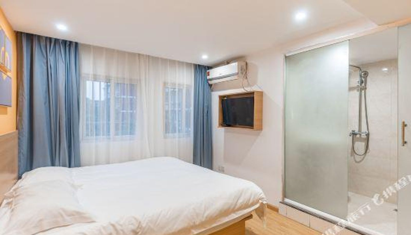 Business room - Pod Choice (Ningbo Railway Station)