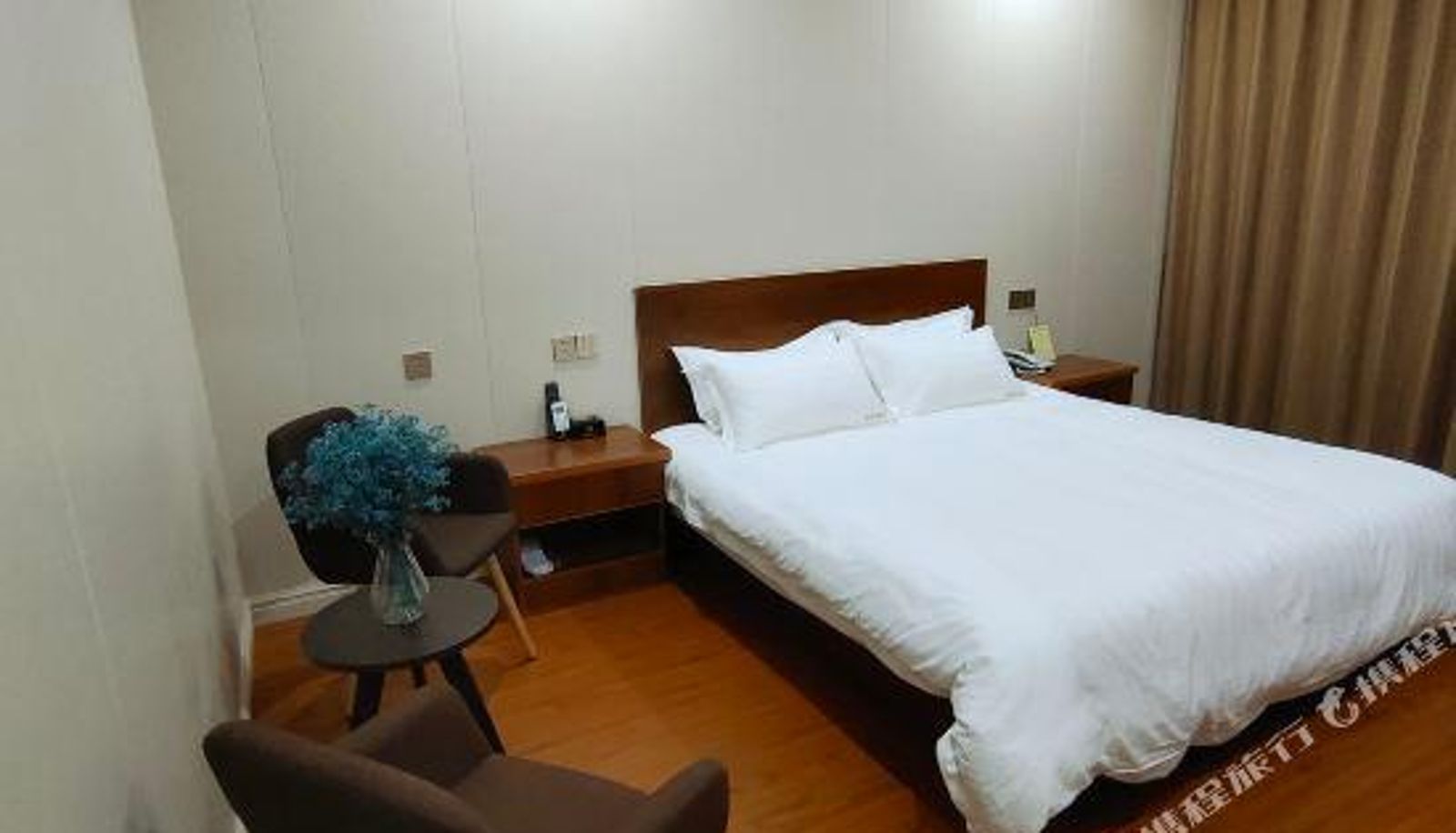 Kamer - Hongyuan Business Hotel