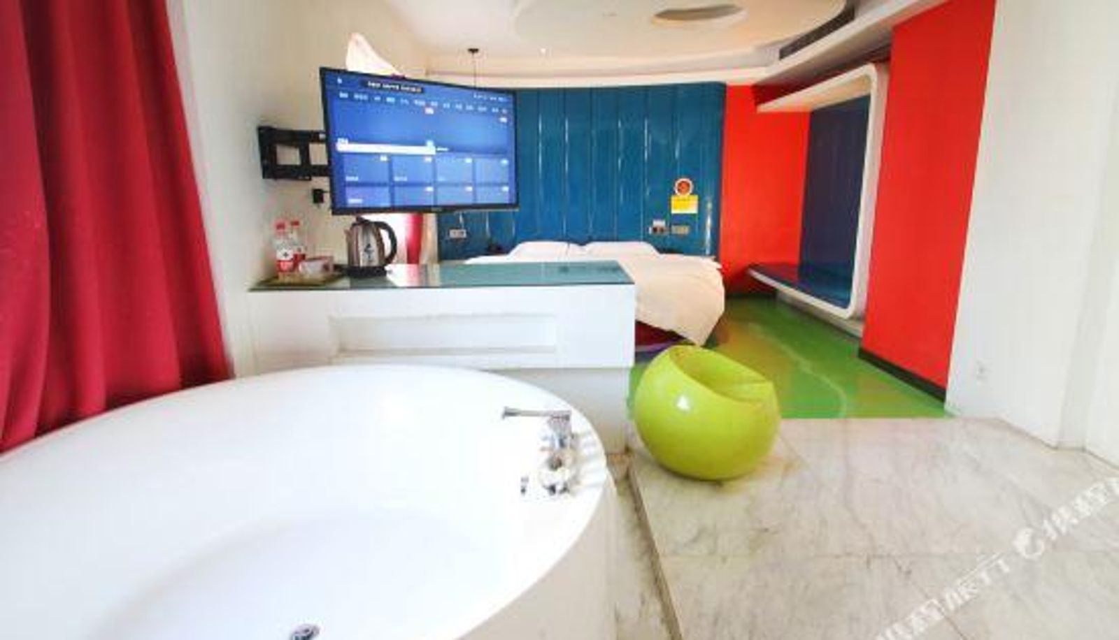 Camera - Coco Theme Hotel