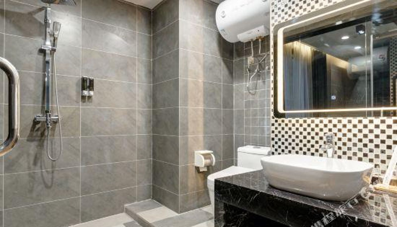 Zimmer mit Seeblick - Luoyang Xiangsong Hotel (Quanyi Square Baolong City Plaza)