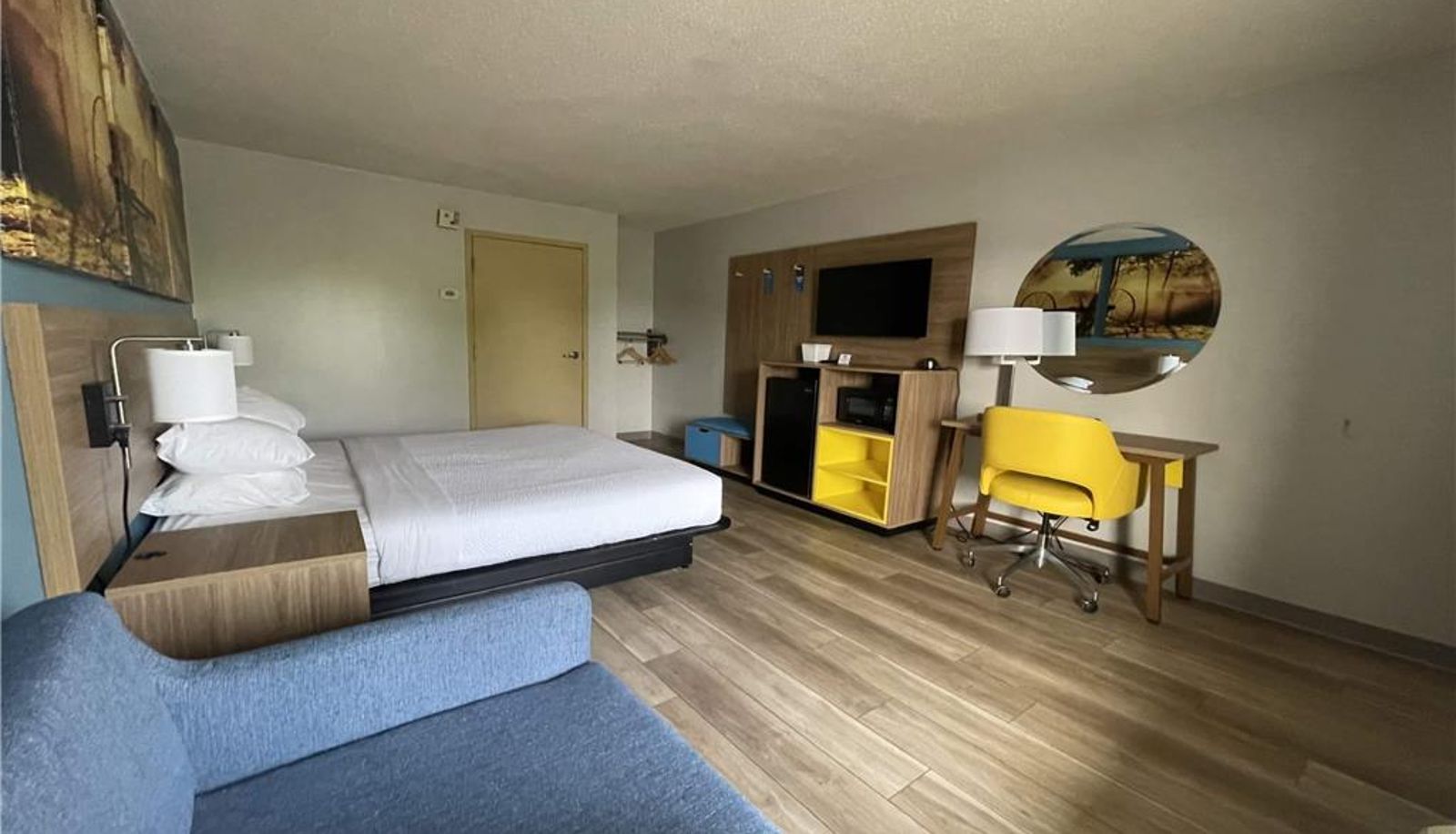 Room - Days Inn & Suites by Wyndham York