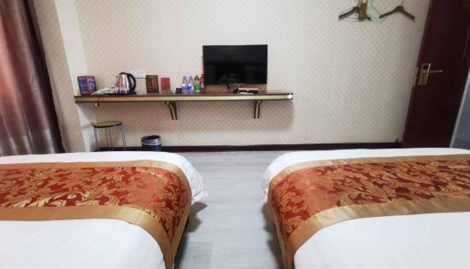 Zimmer - Luoyang wutong Express Hotel (Mudanqiao Metro Station)