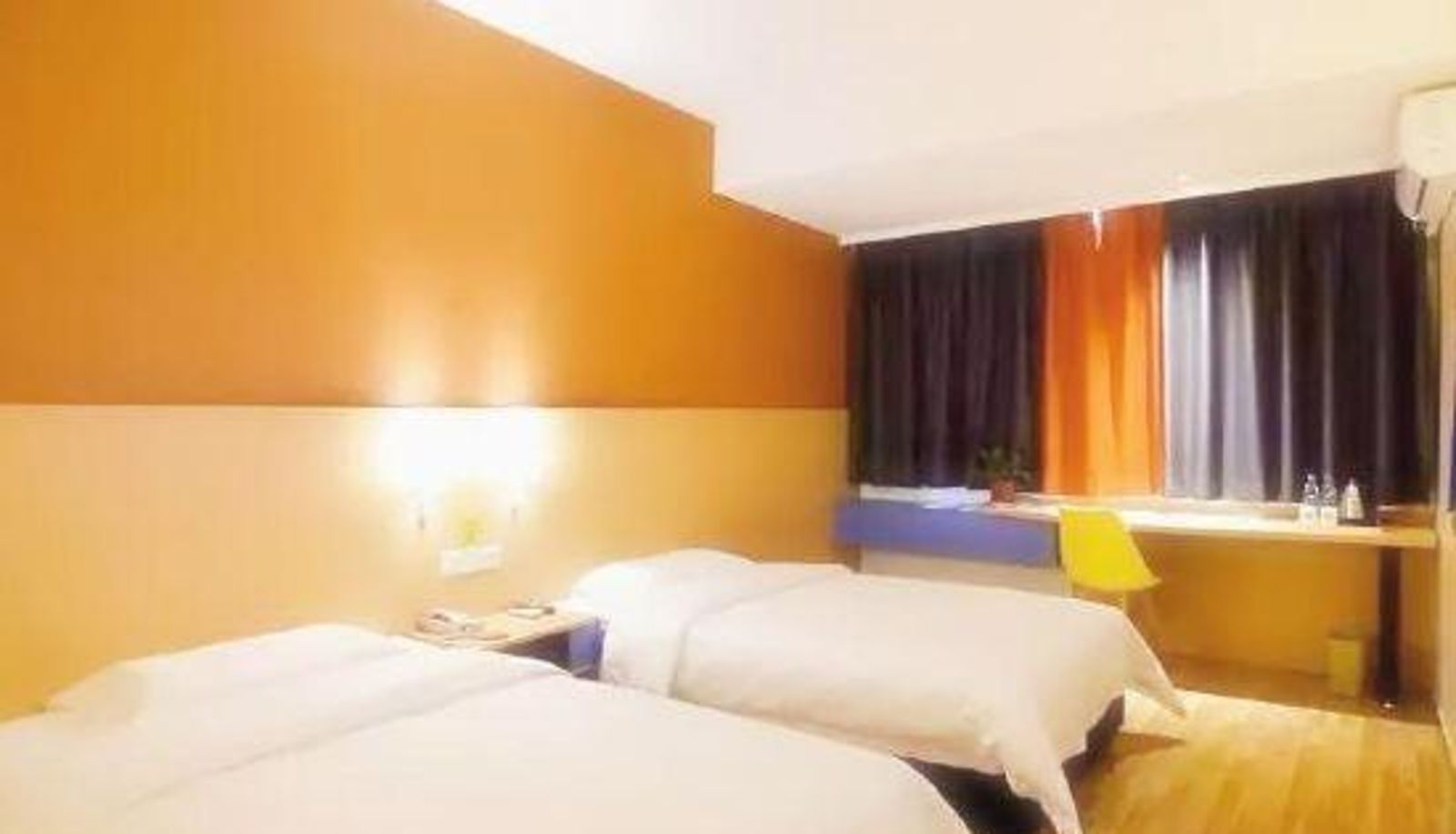 Family room - Extraordinary Boutique Hotel (Luoyang Nanchang Road Wangfujing Branch)