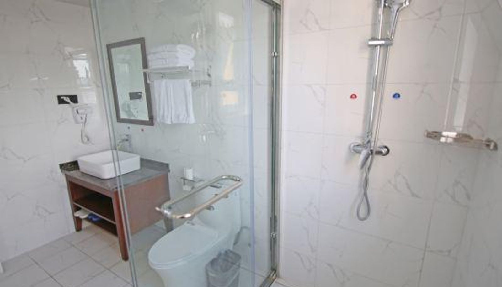 Gezinskamer - Luoyang Shangning Hotel (Yingtianmen Zhouwangcheng Square Subway Station Store)