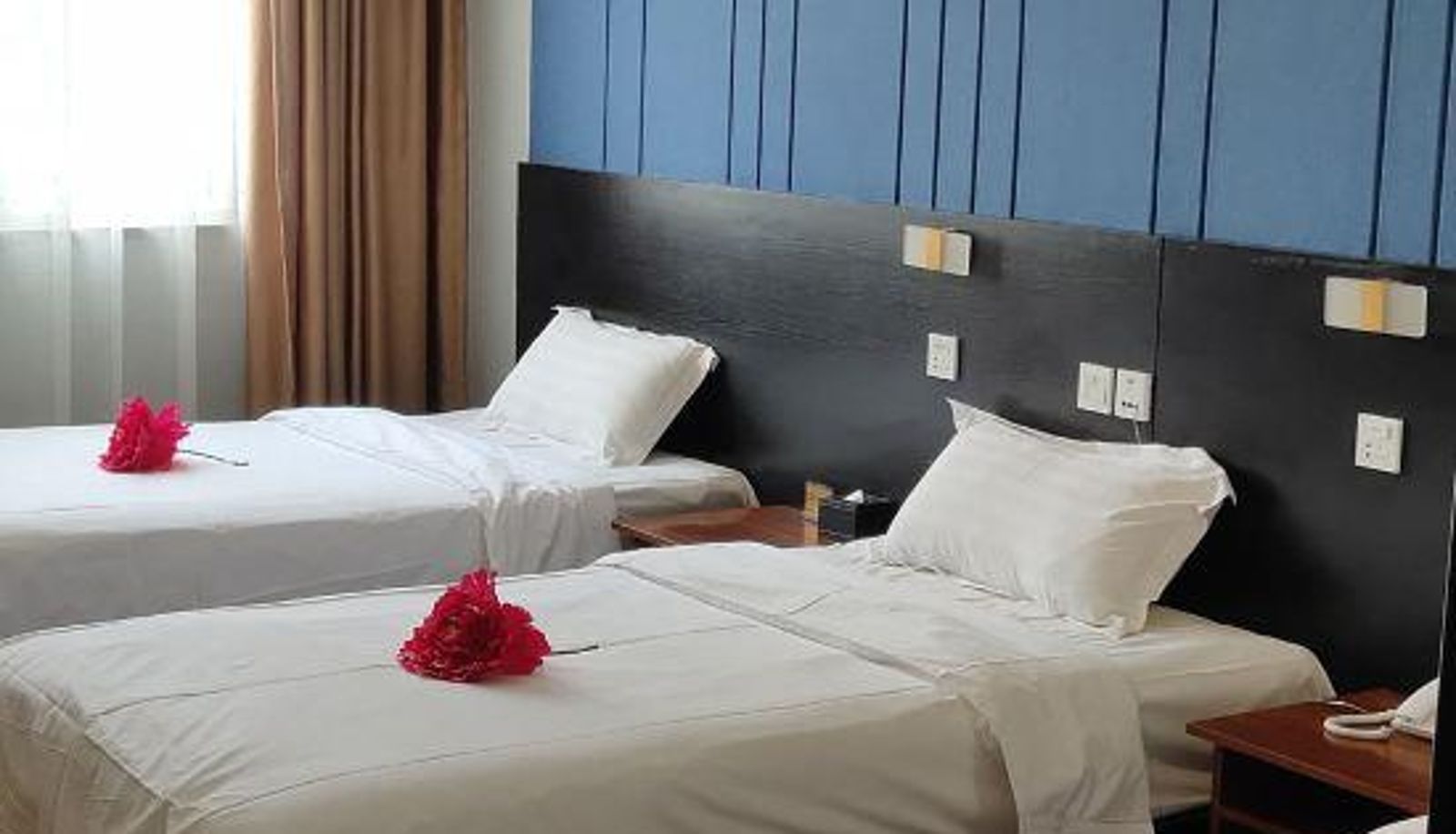 Zimmer - Luoyang Ruo Hotel (Beijiao Airport Erqiao Road Subway Station Store)