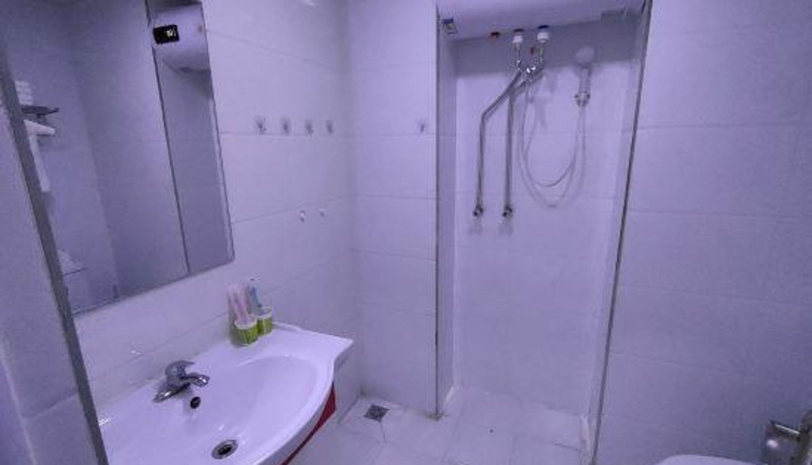 Zimmer - Huguo Film Theme Apartment (Langfang Railway Station Shop)