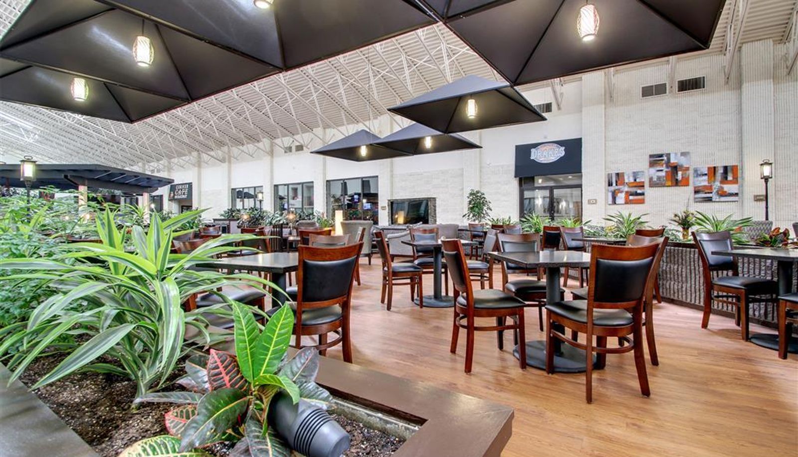 Vista interna - The Atrium Hotel on Third