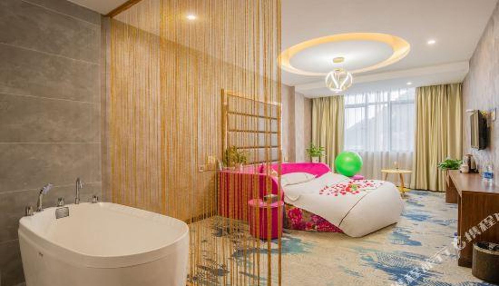 Pokój - Kerry Fumeilai Hotel