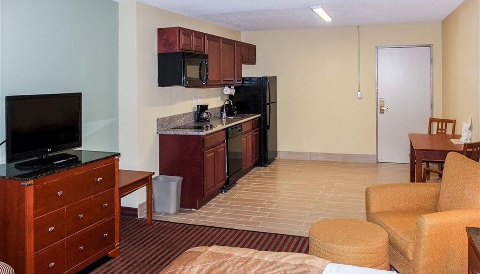 Room - MainStay Suites Williamsburg Historic Area