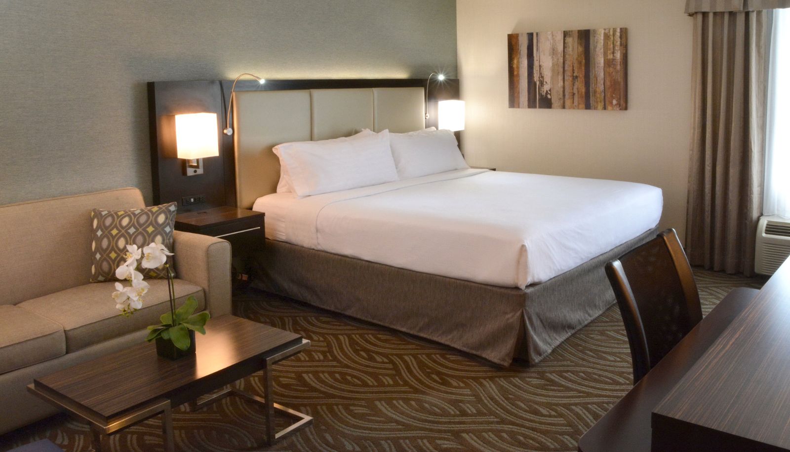 Room - Holiday Inn YOUNGSTOWN-SOUTH (BOARDMAN) by IHG