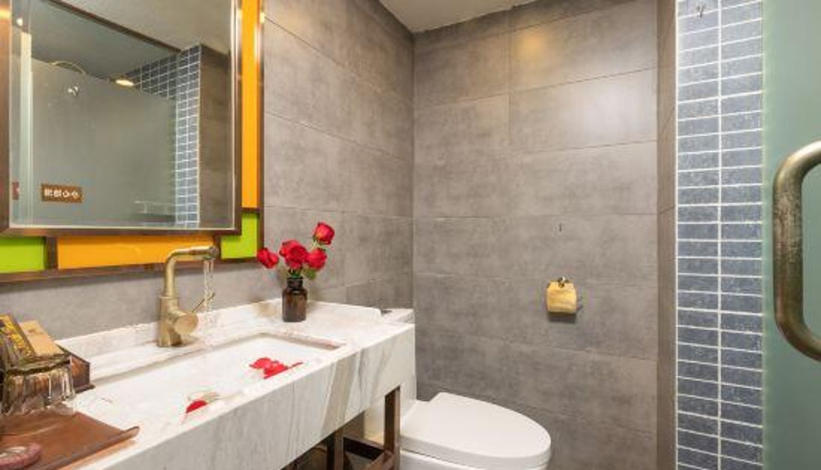 Chambre Familiale - Tongcheng Boutique Hotel (Jinghong Poshui Square)