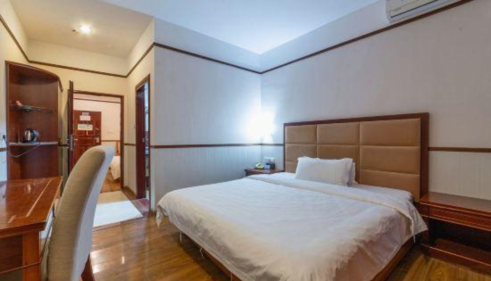 Camera - Huizhou Jindong Business Hotel