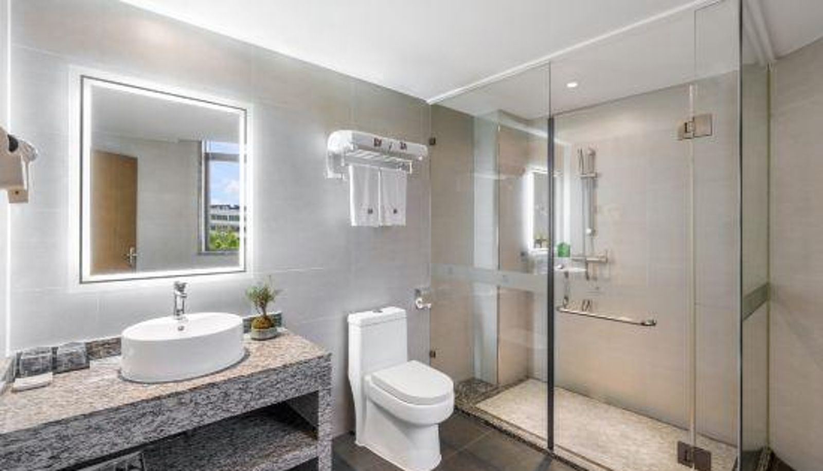 Camera - Huizhou)  Huicheng Berman Hotel (West Lake