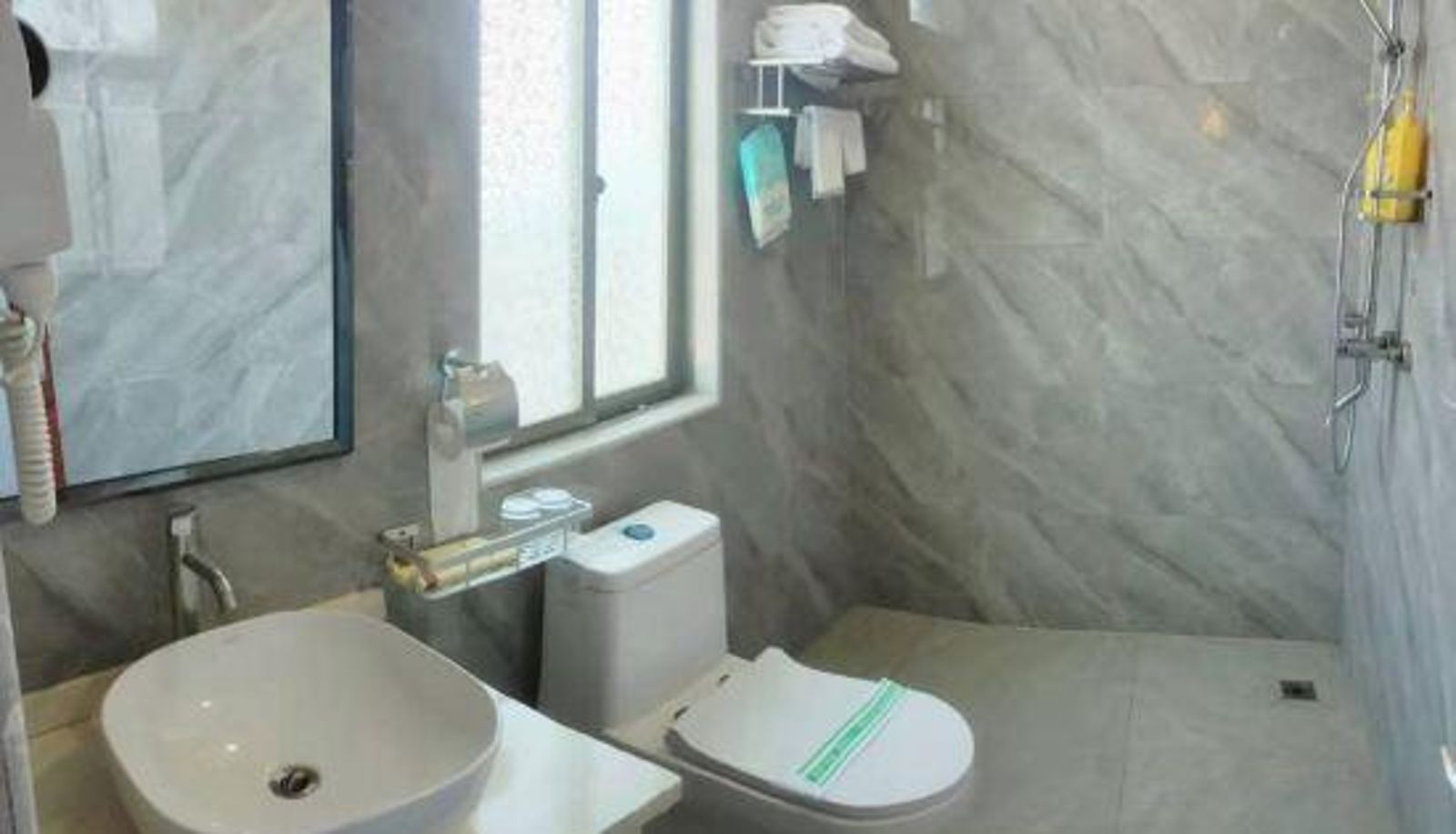 Room - King Home Commercial Hotel