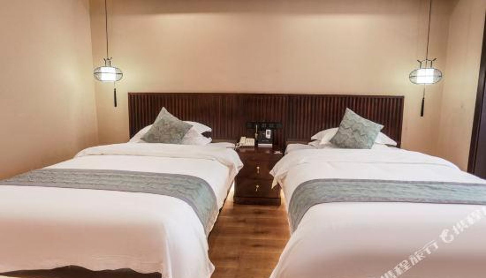 Zimmer - Mountain seeking Hotel (Huangshi North Station)