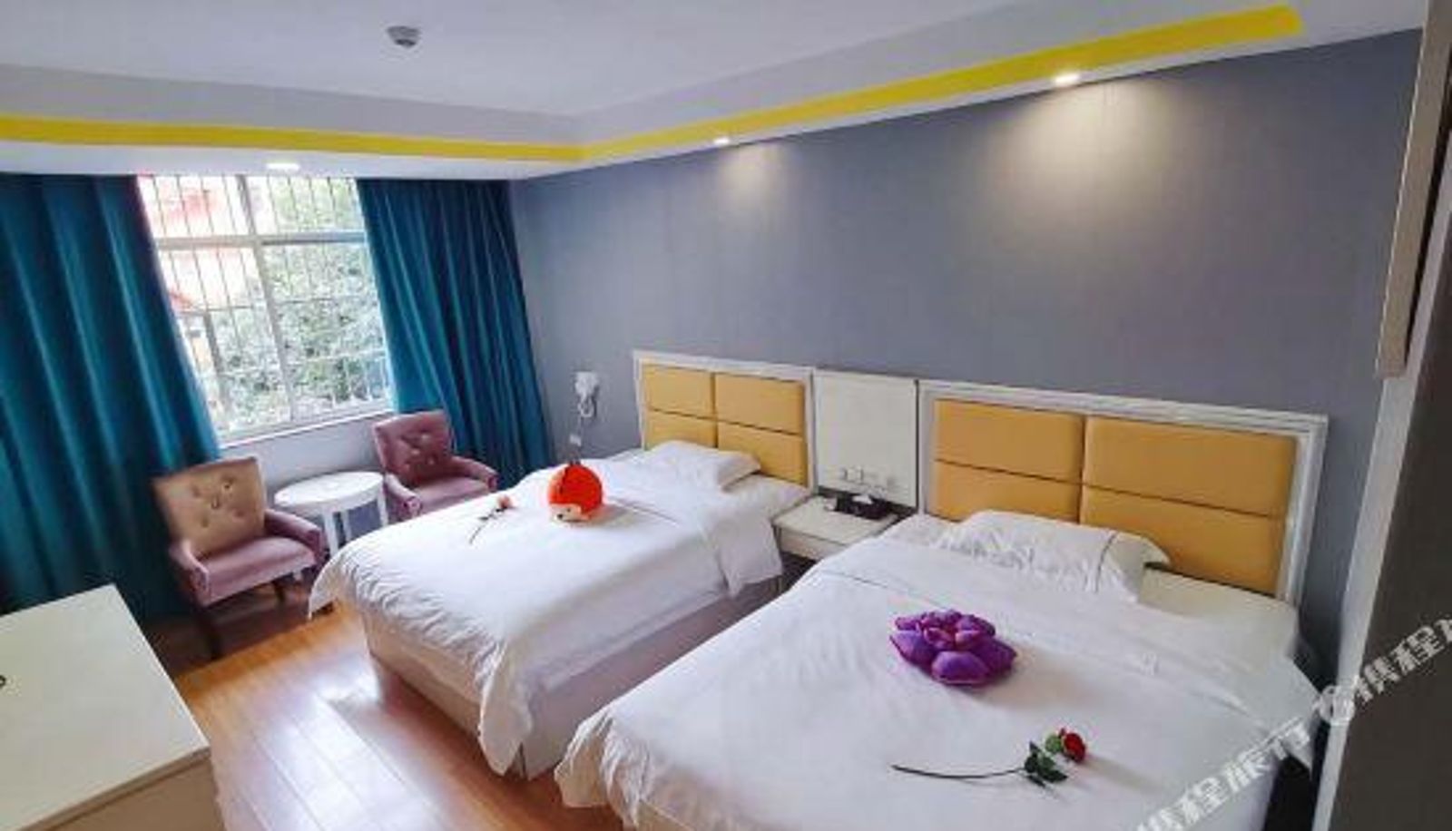 Zimmer - Sunday hotel chain