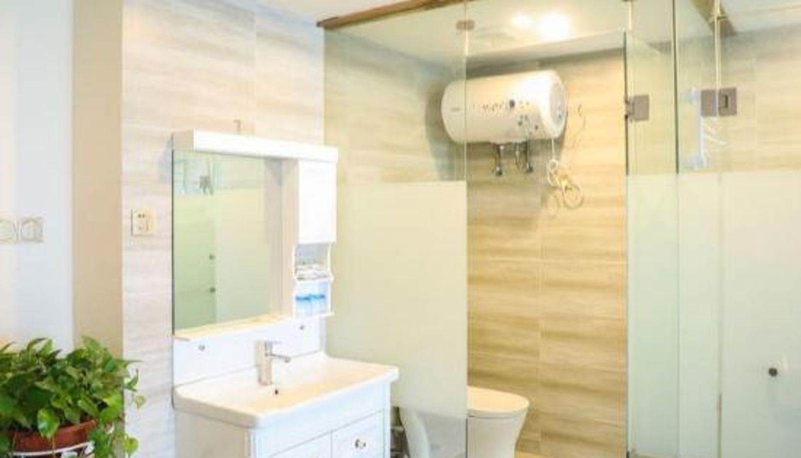 Zimmer mit Seeblick - Holiday Inn Yiju Hefei
