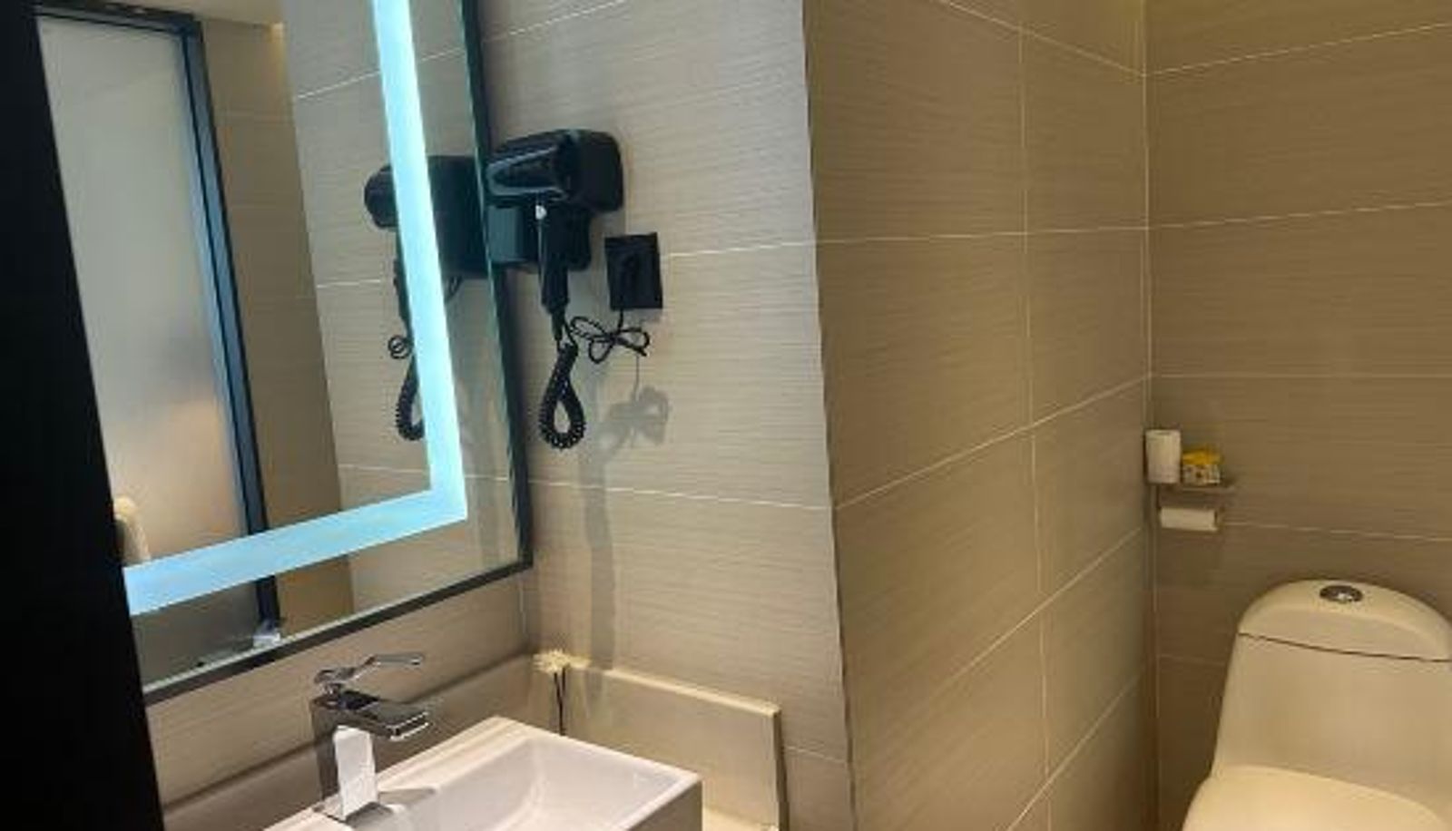 Business room - CCINN (Hefei South Railway Station Gedadian Metro Station)
