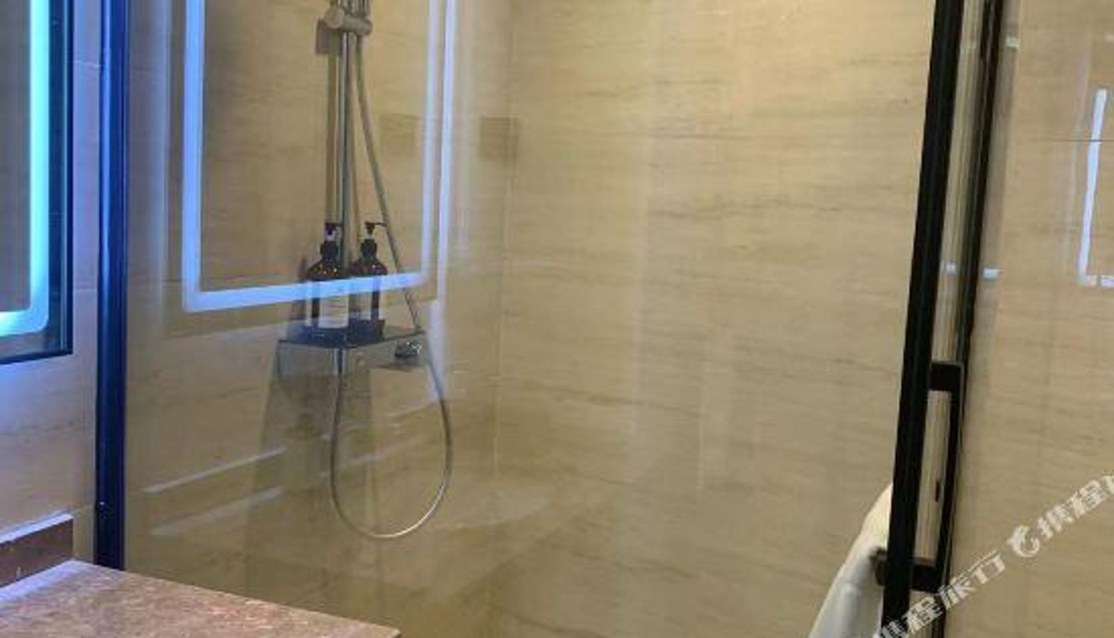 Chambre Business - Tongbai Yun Hotel (Pedestrian Street Yintai Branch)