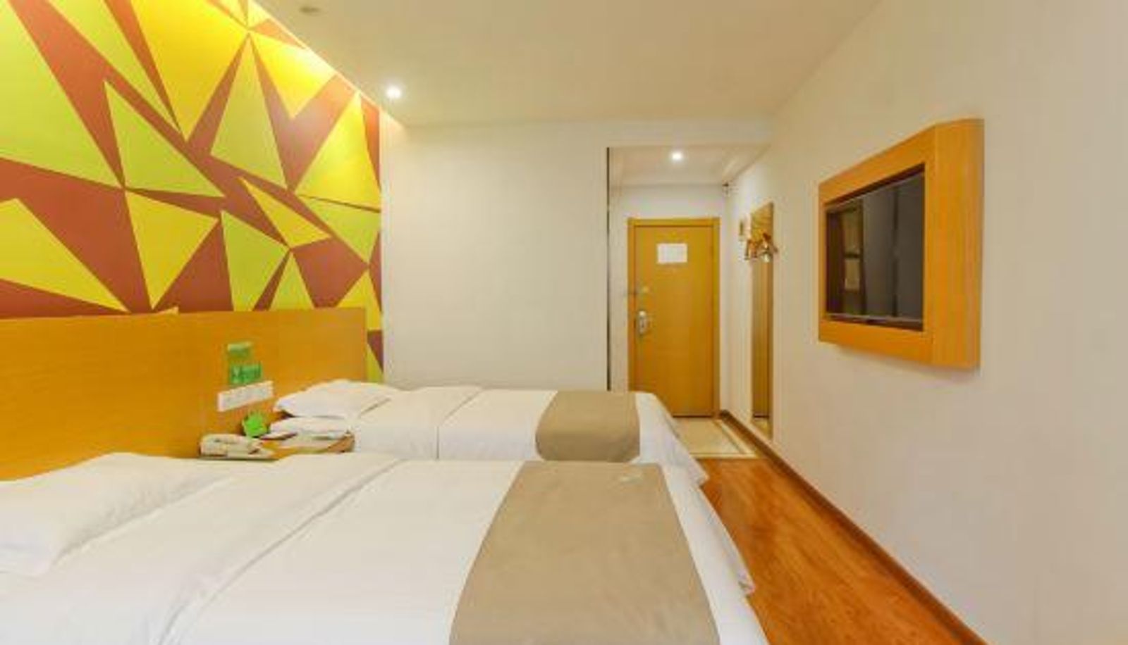 Camera business - Vatica Hotel (Hefei Binhu Convention and Exhibition Center)