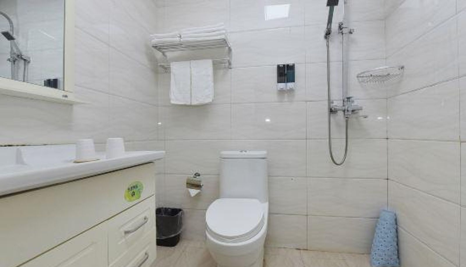 Zimmer - Lancer Business Hotel