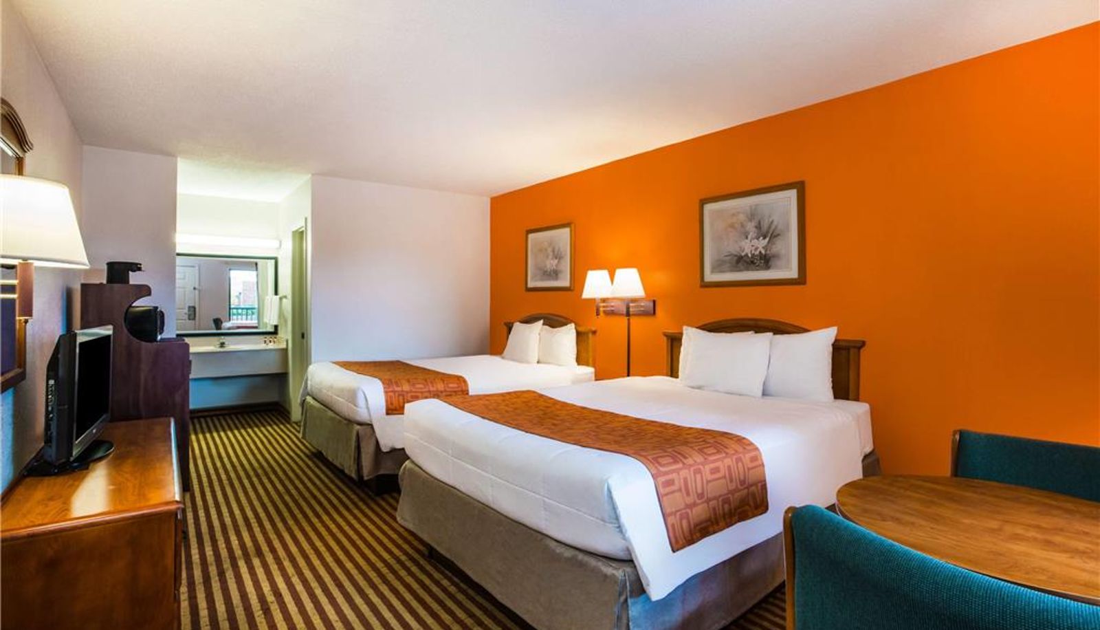 Zimmer - Howard Johnson by Wyndham Panama City