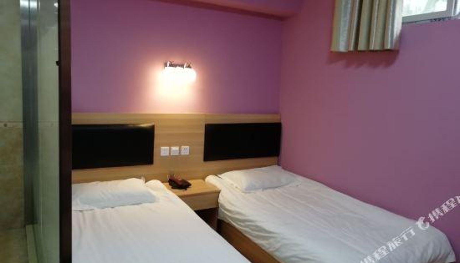 Room - Pudding Hotel