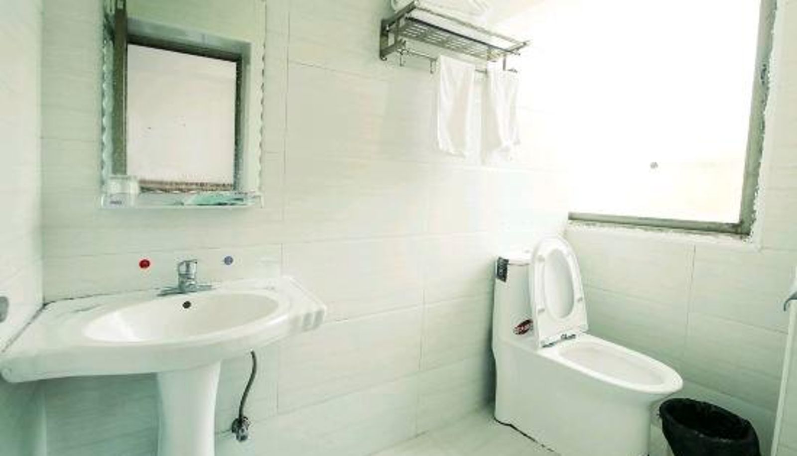 Camera - Luzhou Hongyuan Business Hotel