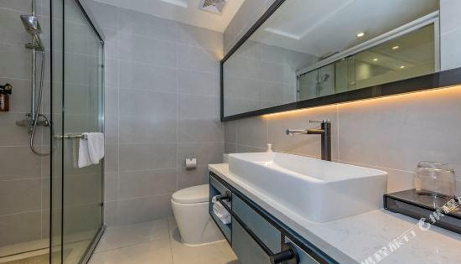 Room - Jorome Coffee Hotel