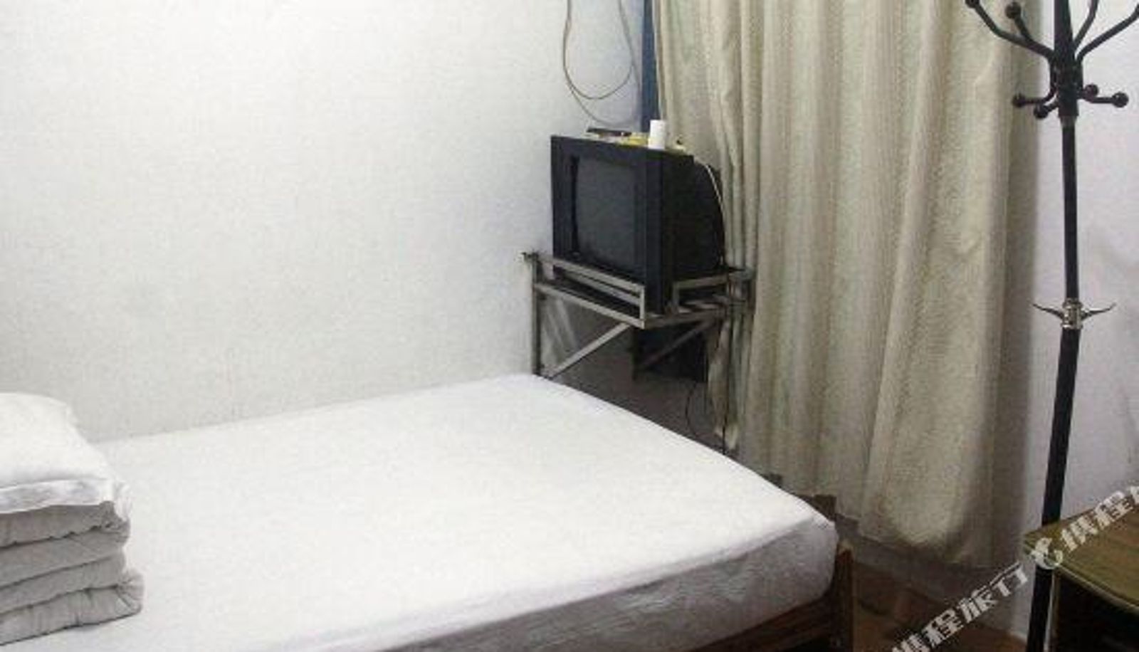 Camera - Yuzhou Homeland Hotel