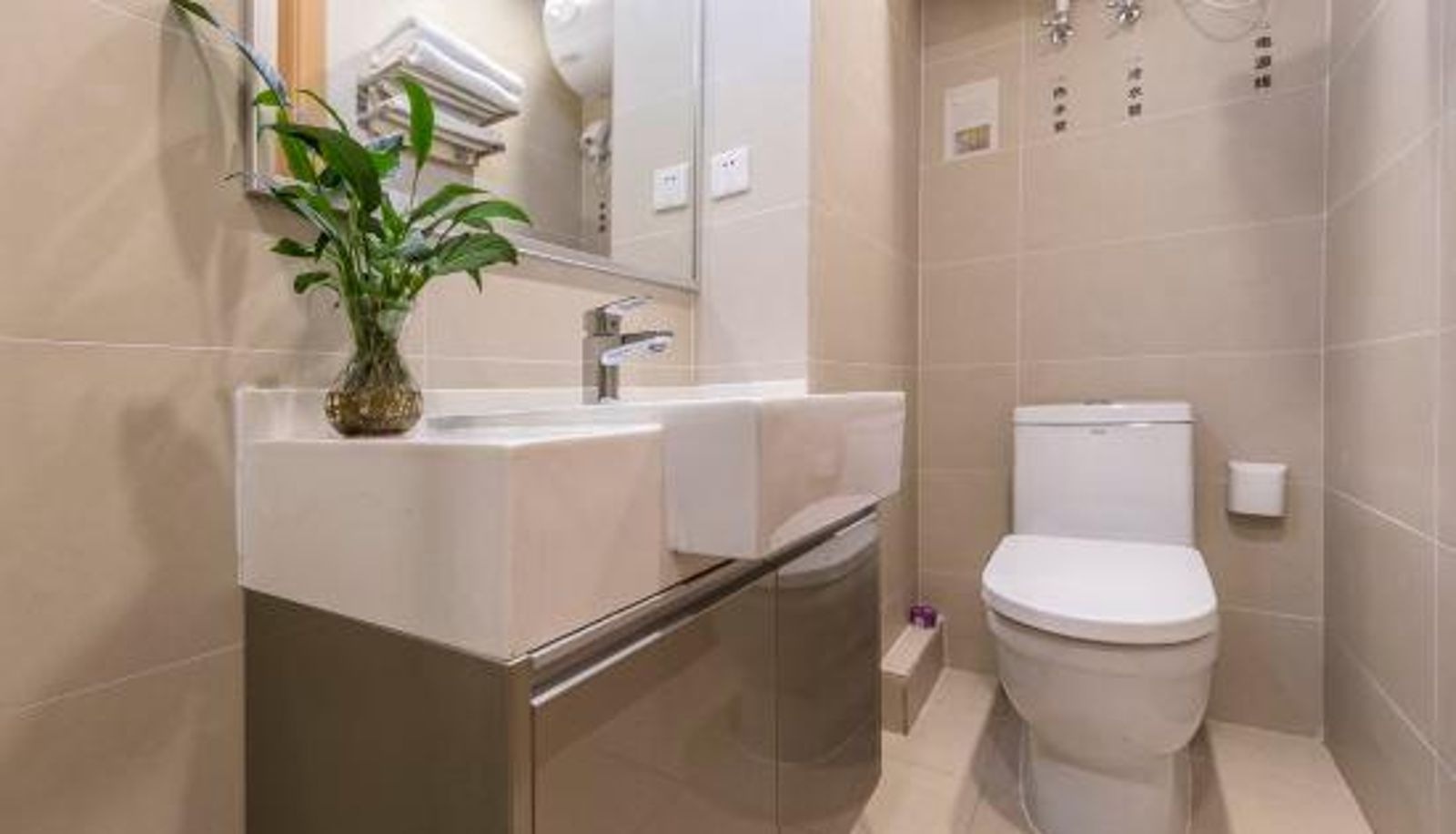 Business-Zimmer - Mansidun Business Travel Cinema Apartment