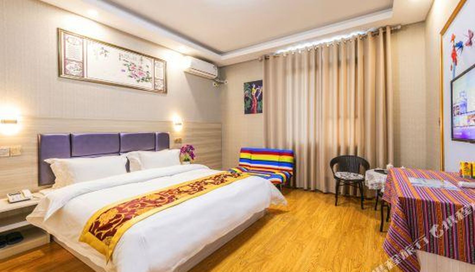 Room - Dolphin Bay Hotel