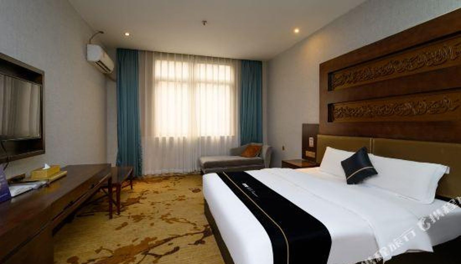 Zimmer - Haqi Light Hotel (Foshan Longjiang Materials City)