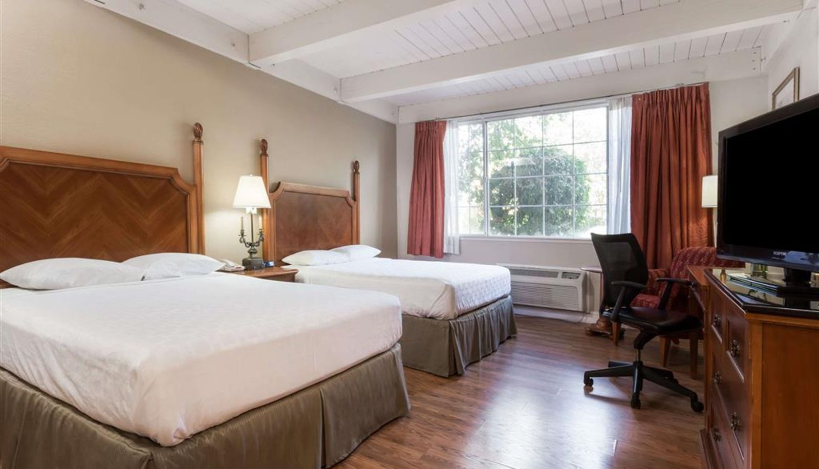 Room - a Days Inn by Wyndham Prodigy Hotel