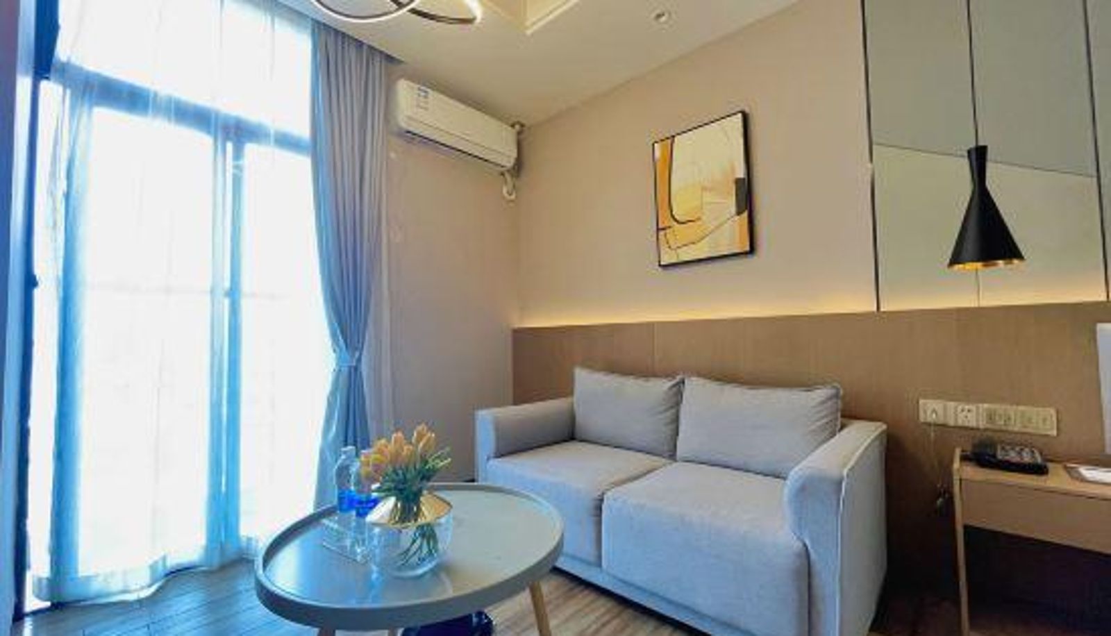 Business-kamer - Poltton International Service Apartment