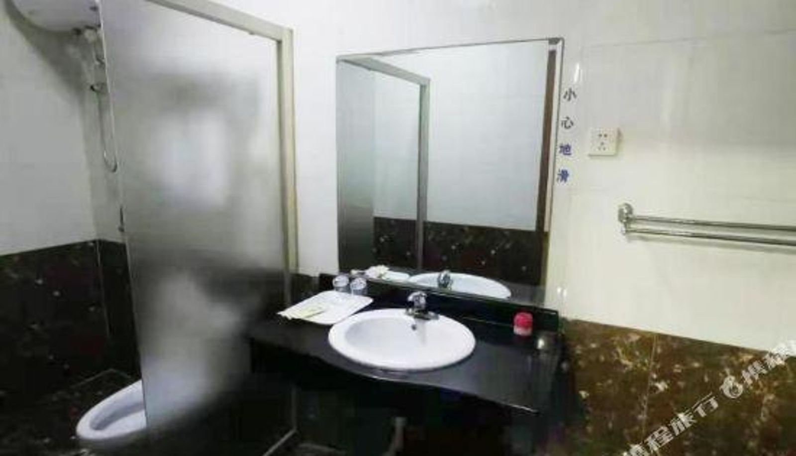 Pokój - Honghui Hotel (Foshan Dali Fengchi Market)