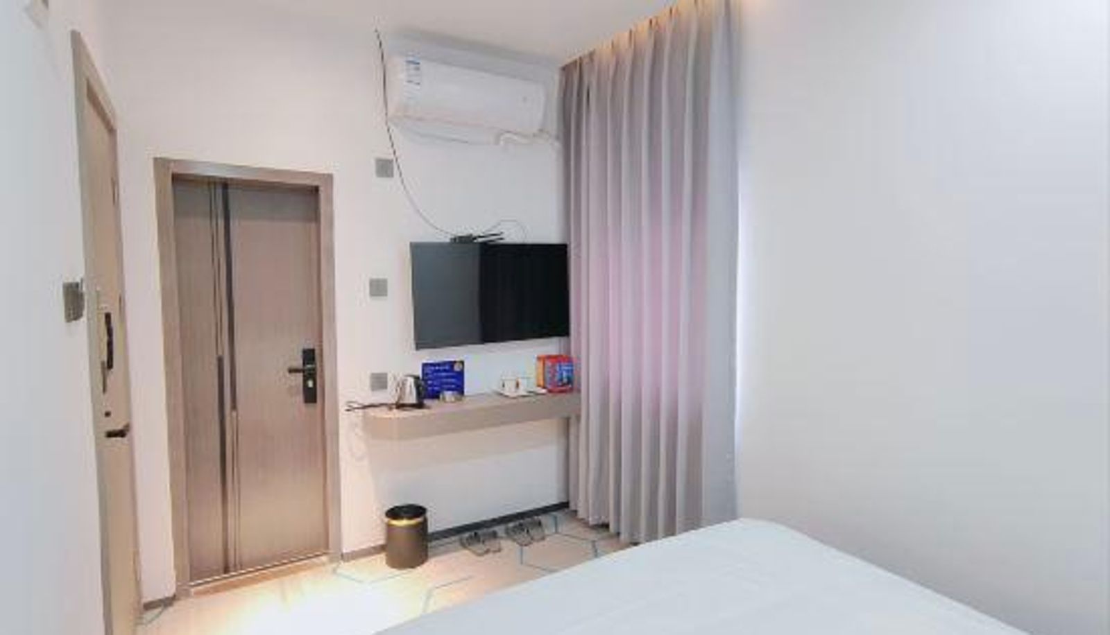 Zimmer - Foshan)  Kuiqi Road Subway Station Jinshunda Hotel (New DNA Store