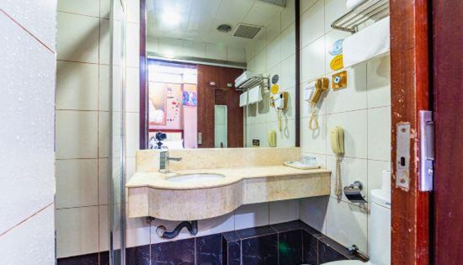 Room - Xindu Apartment