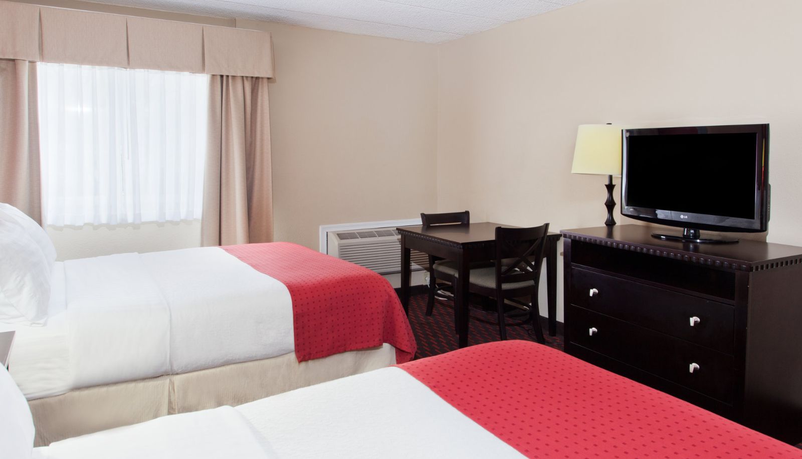 Room - Wyndham Garden Dover