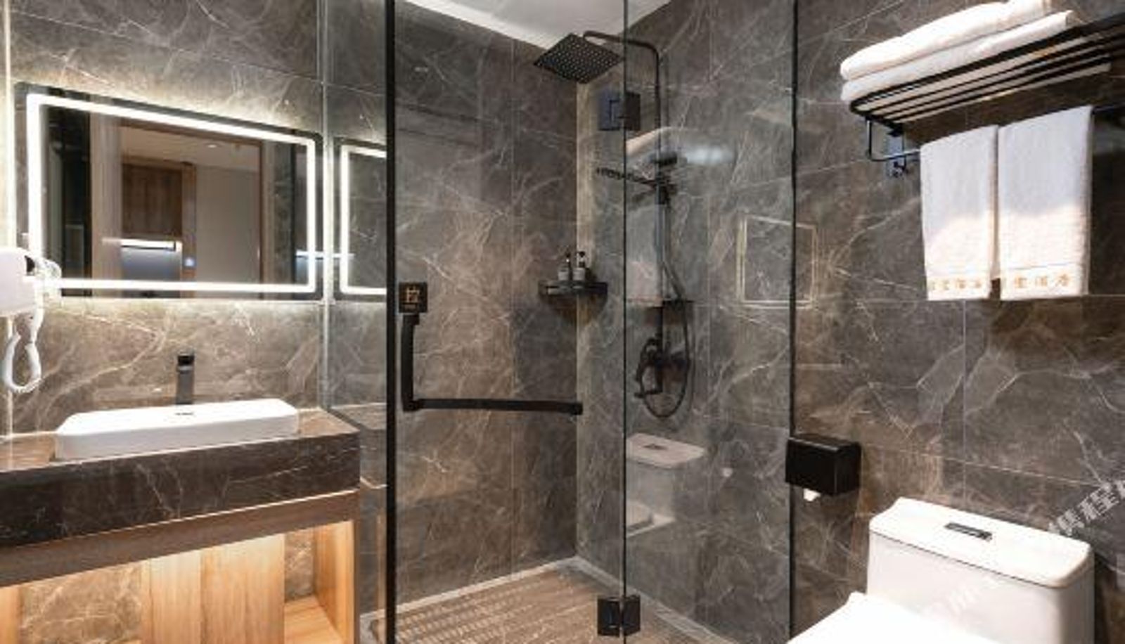 Room - Dongguan Junyi Intelligent Hotel (Chang'an Light Rail Station Branch)
