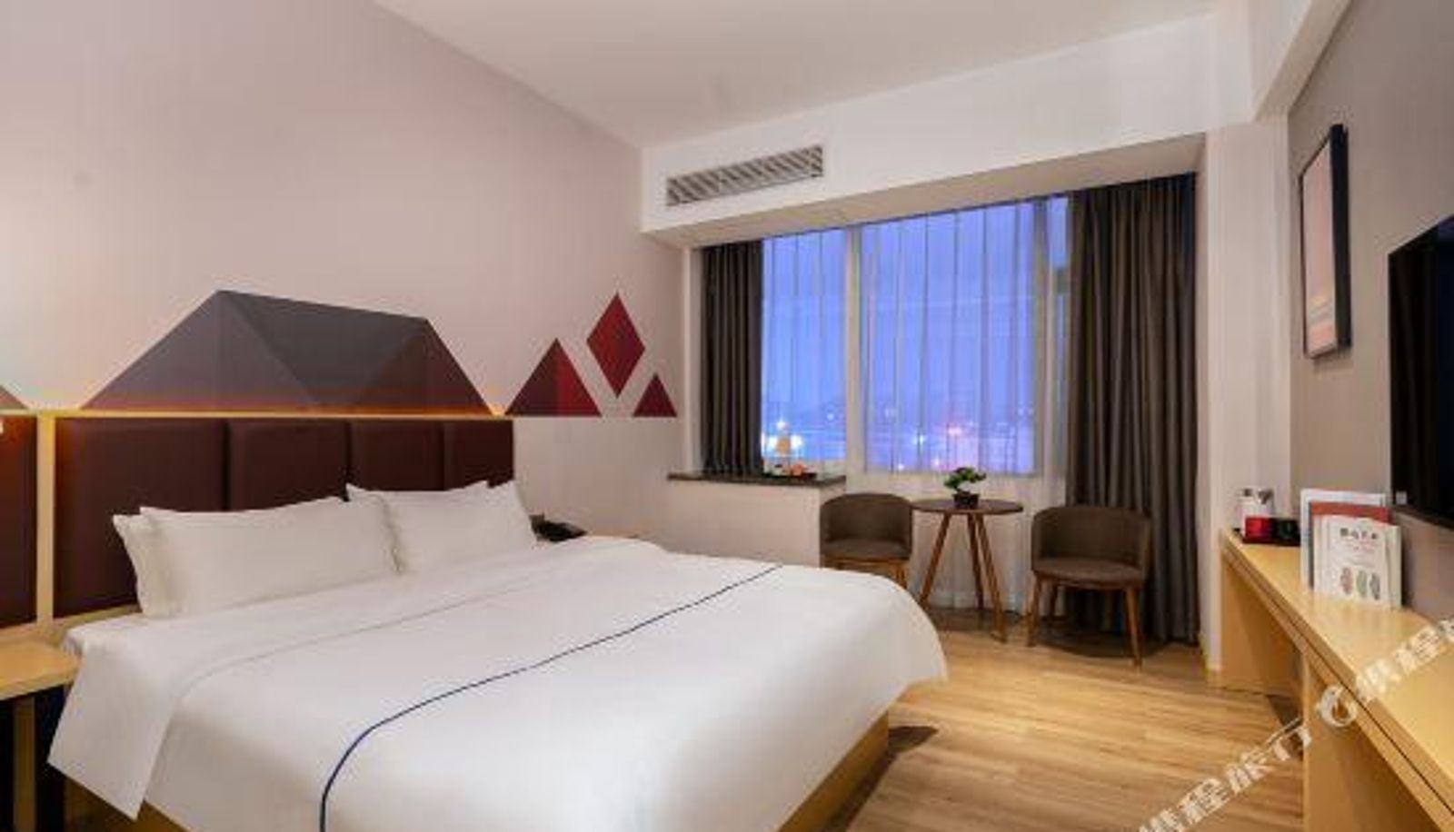 Zimmer - Berman Hotel (Dongguan Dalingshan Songshan Lake Scenic Area)