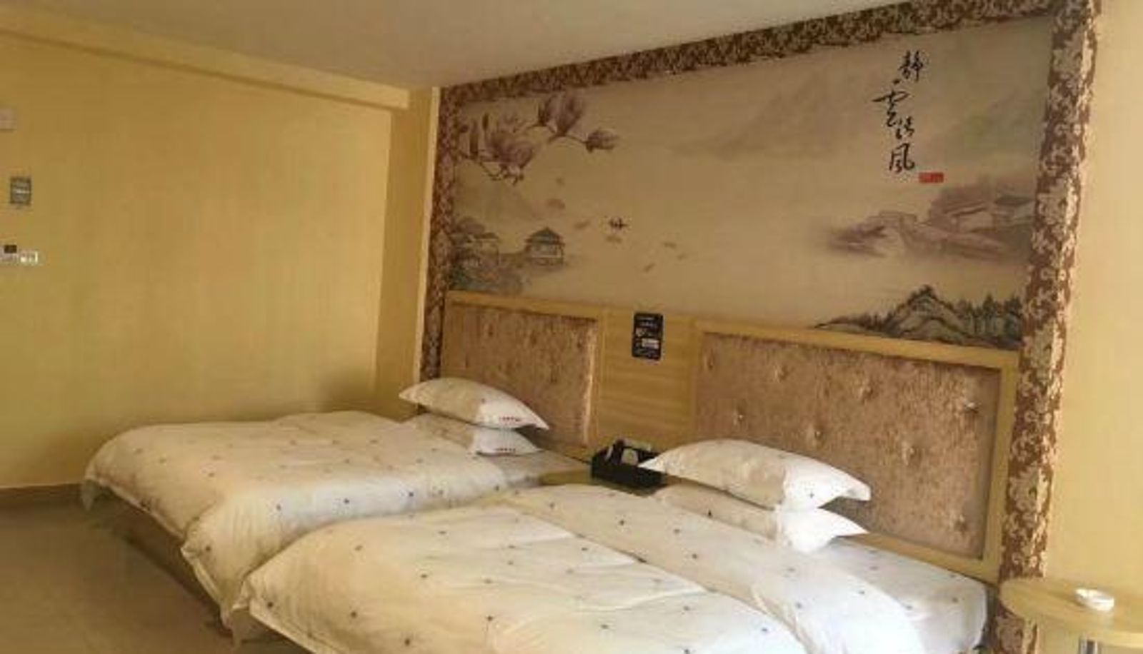 Camera - Nuojulian Hotel (Dongguan Hengli bus station)