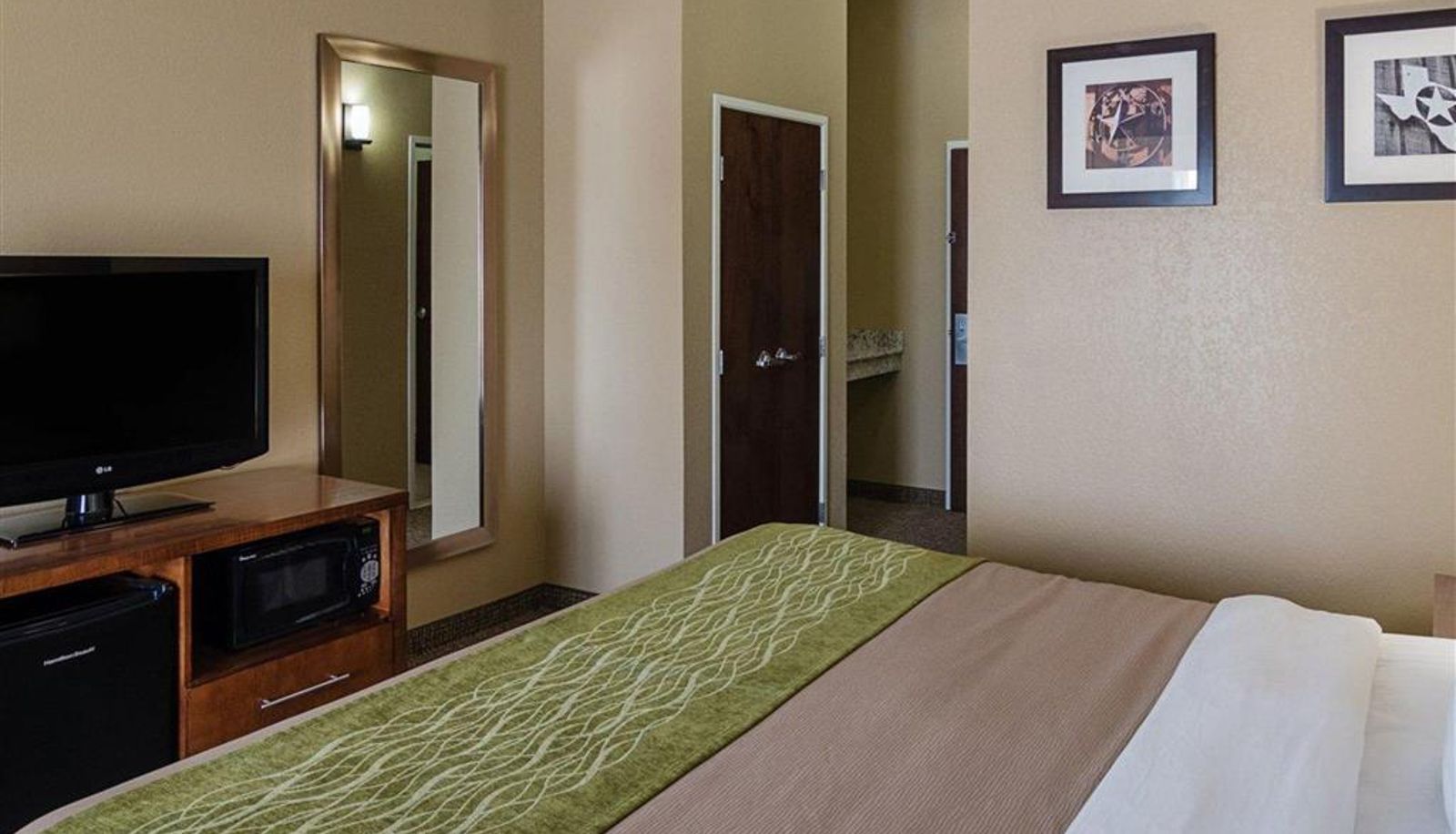 Room - Comfort Inn Midland South I-20