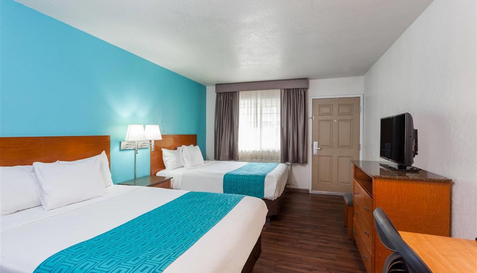 Kamer - Howard Johnson by Wyndham National City/San Diego South